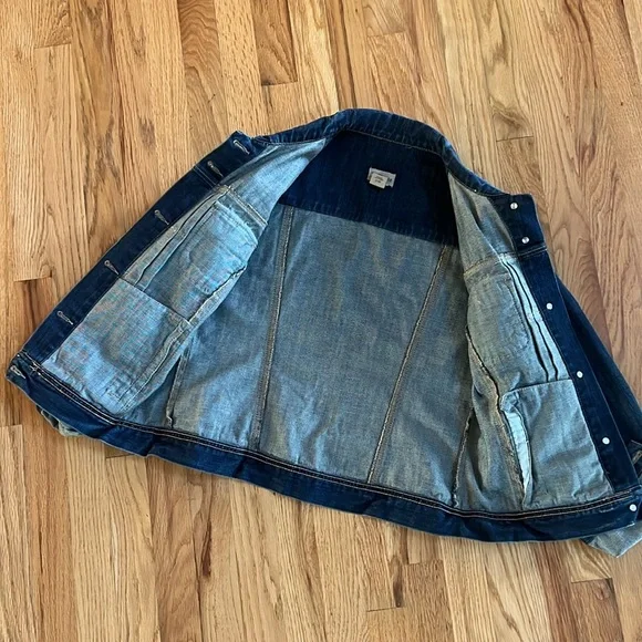 GAP Classic Denim Jacket, Size Medium - Picture 6 of 8